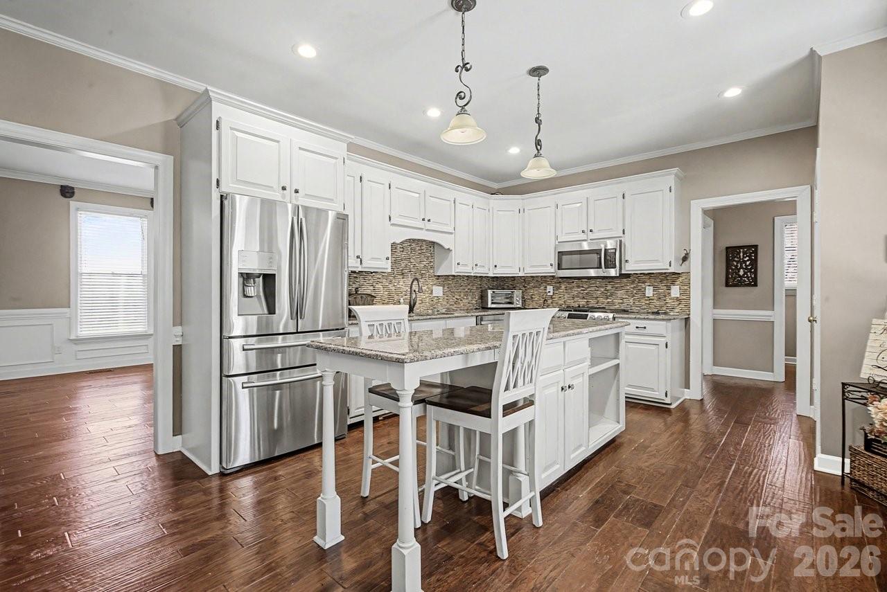 25 Blenheim Court NE — Concord