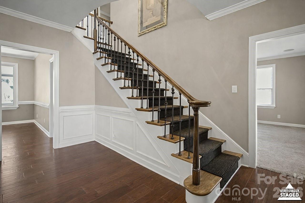 25 Blenheim Court NE — Concord