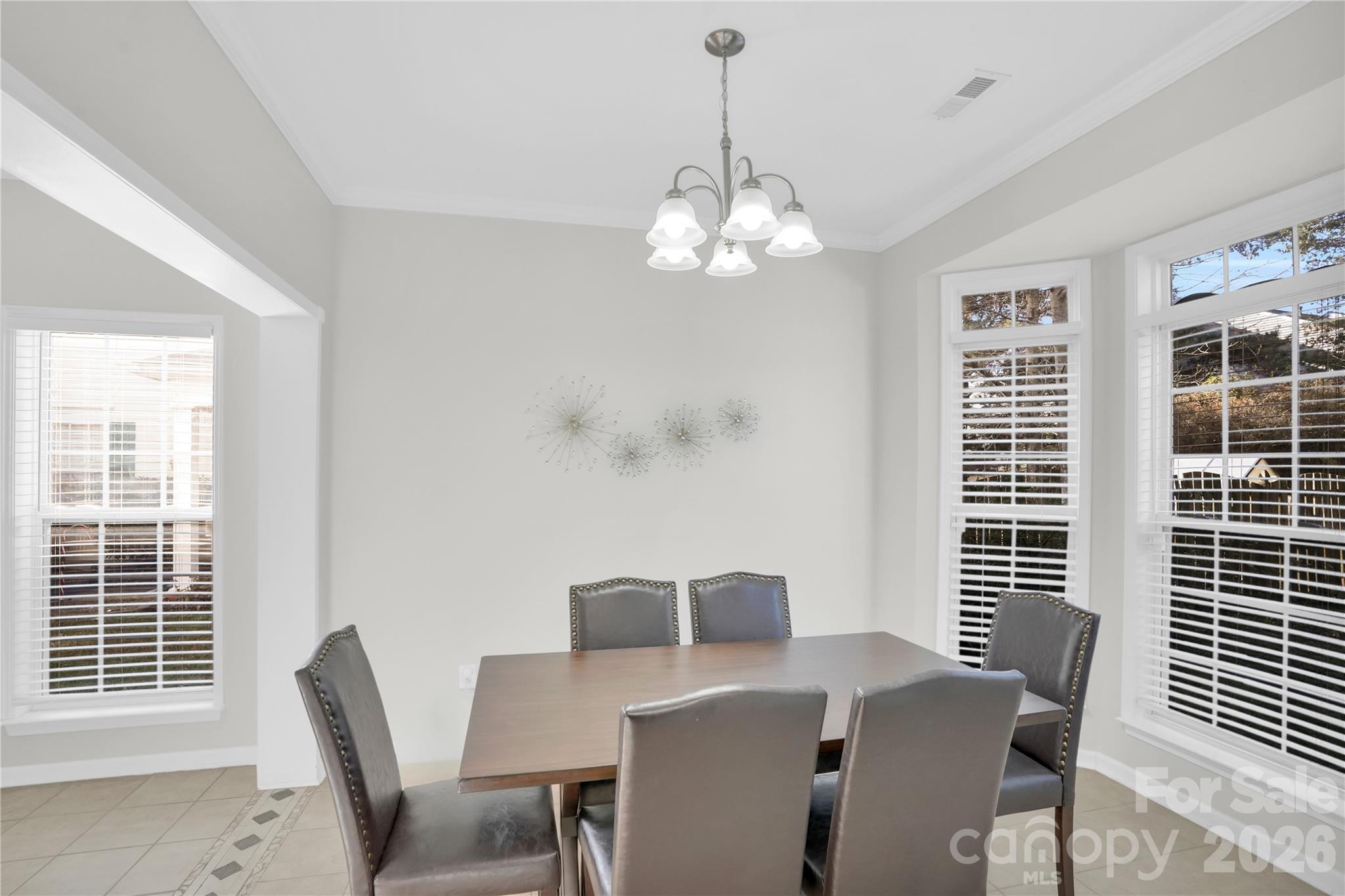 5815 Waverly Lynn Lane — Charlotte