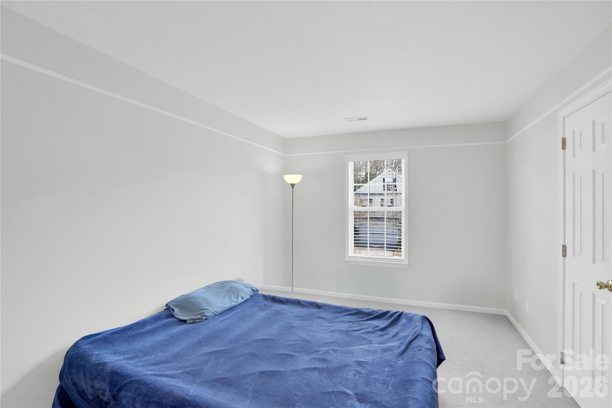 5815 Waverly Lynn Lane — Charlotte