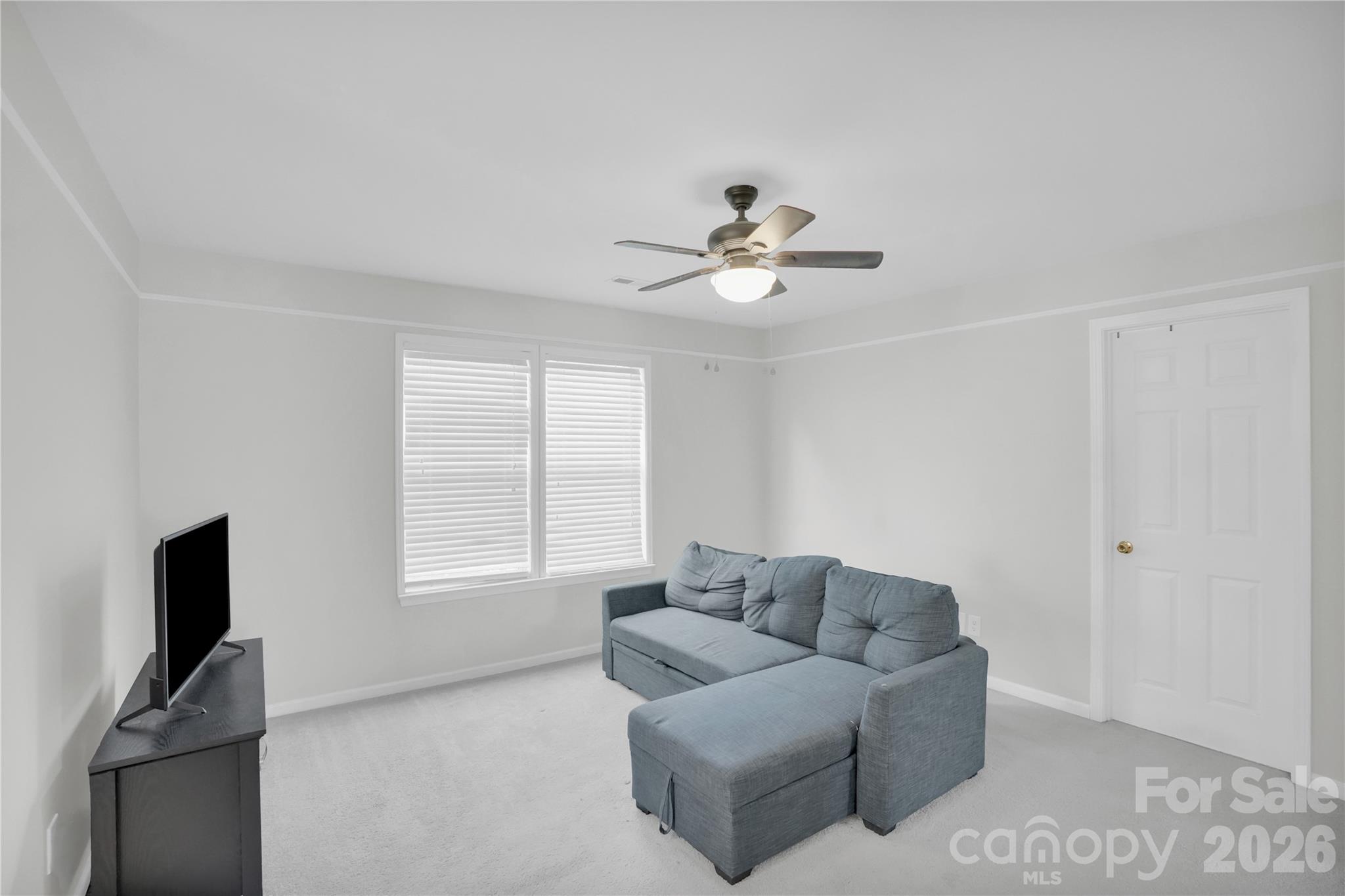 5815 Waverly Lynn Lane — Charlotte