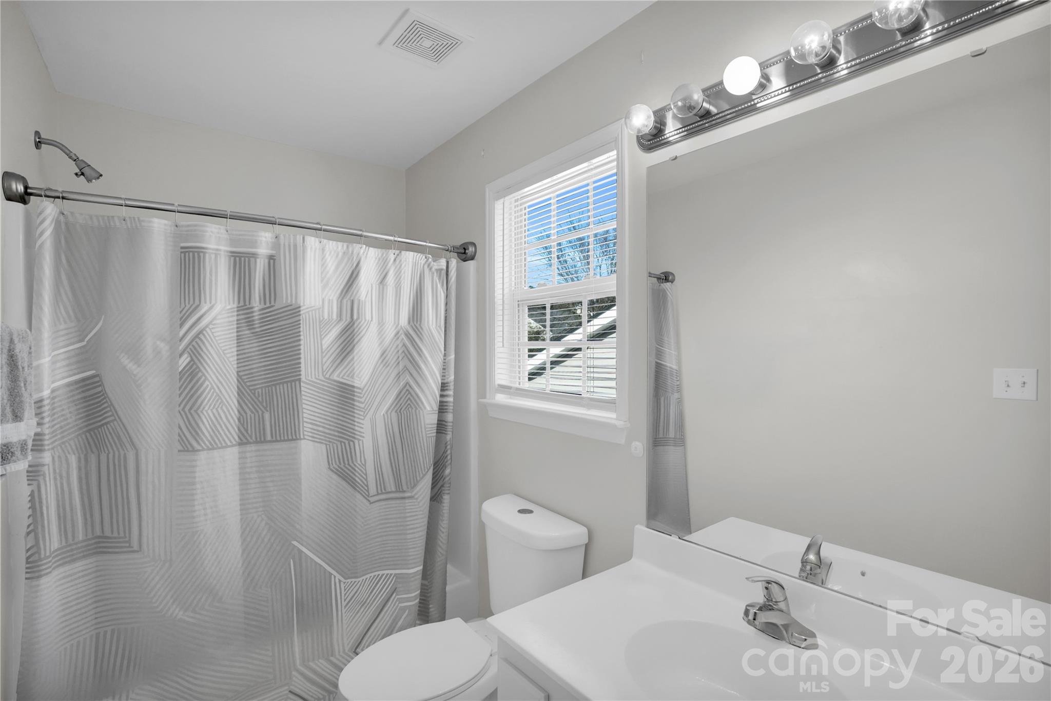 5815 Waverly Lynn Lane — Charlotte