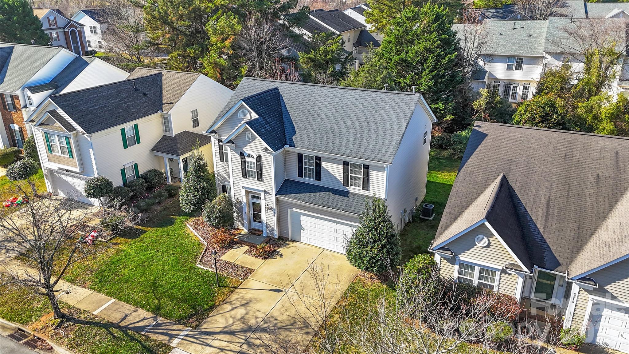 5815 Waverly Lynn Lane — Charlotte
