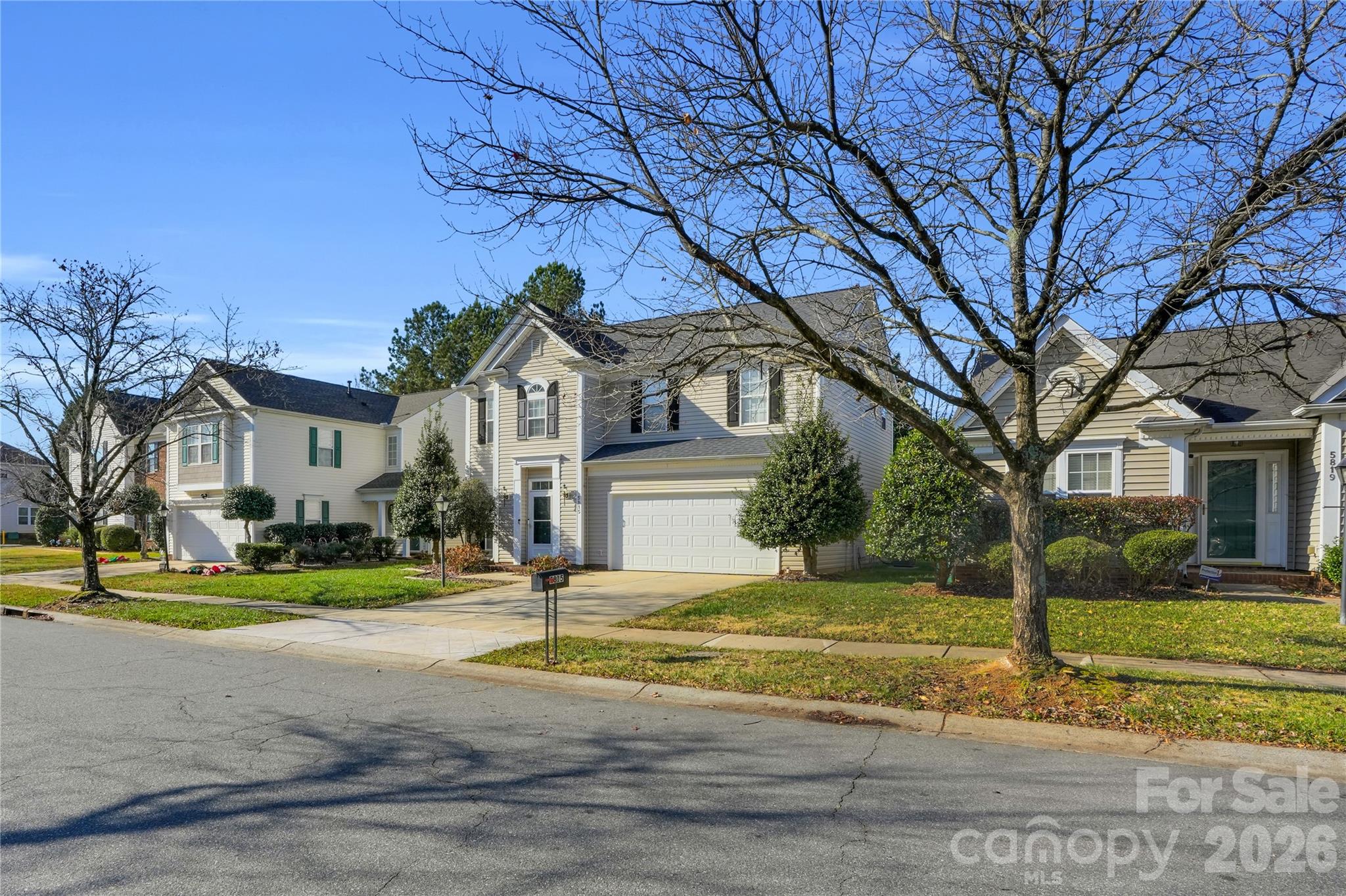 5815 Waverly Lynn Lane — Charlotte