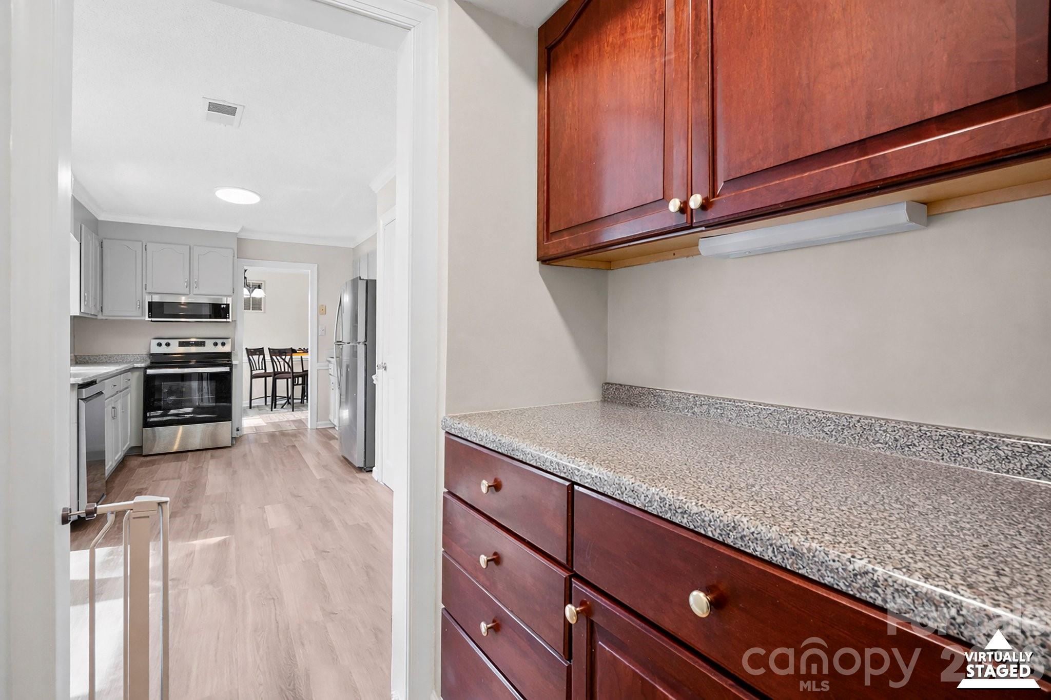 2404 Wildburne Court — Charlotte