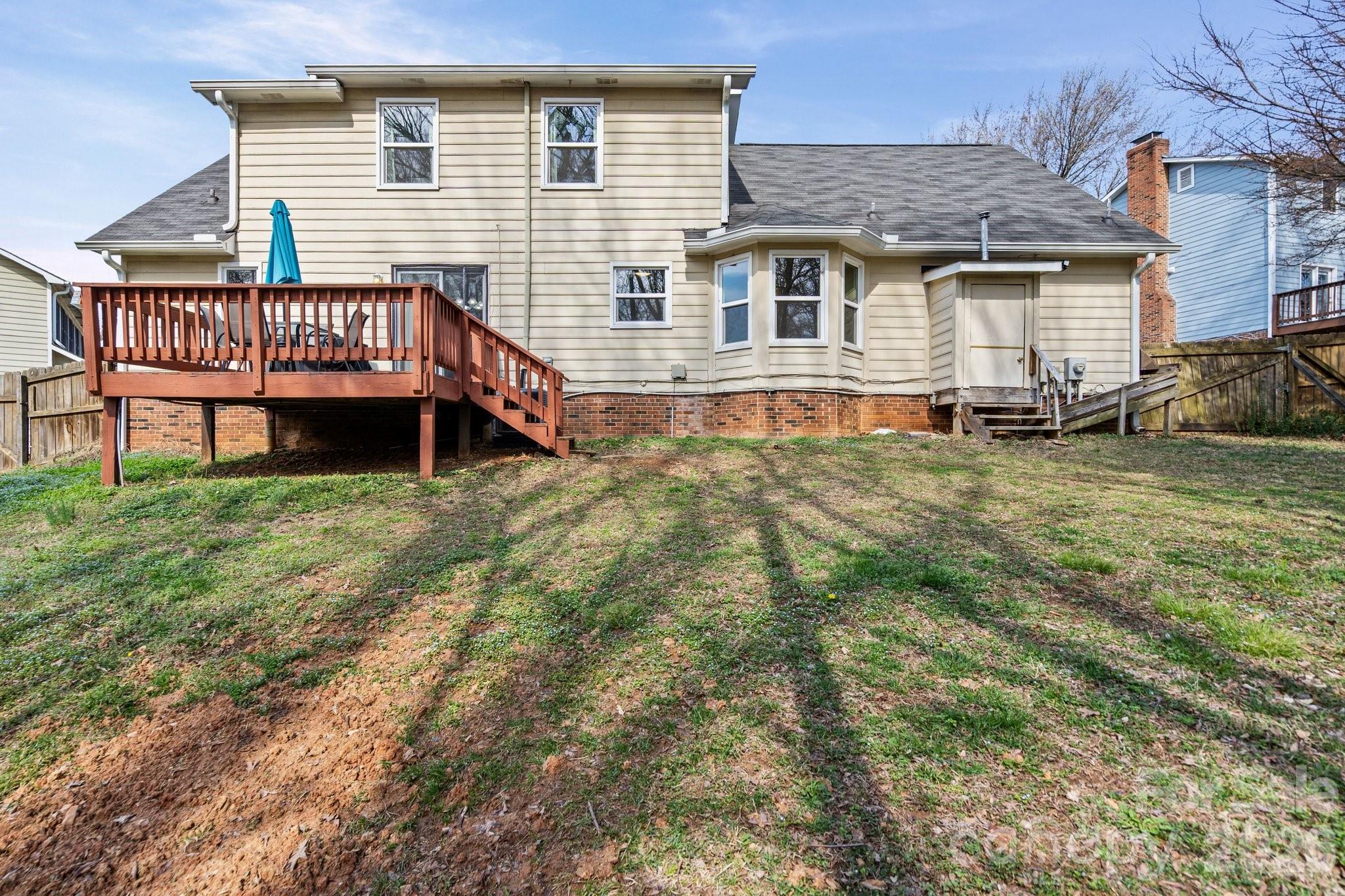 2404 Wildburne Court — Charlotte