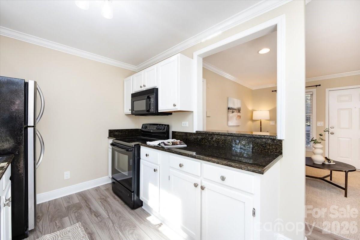 430 Queens Road #221 — Charlotte