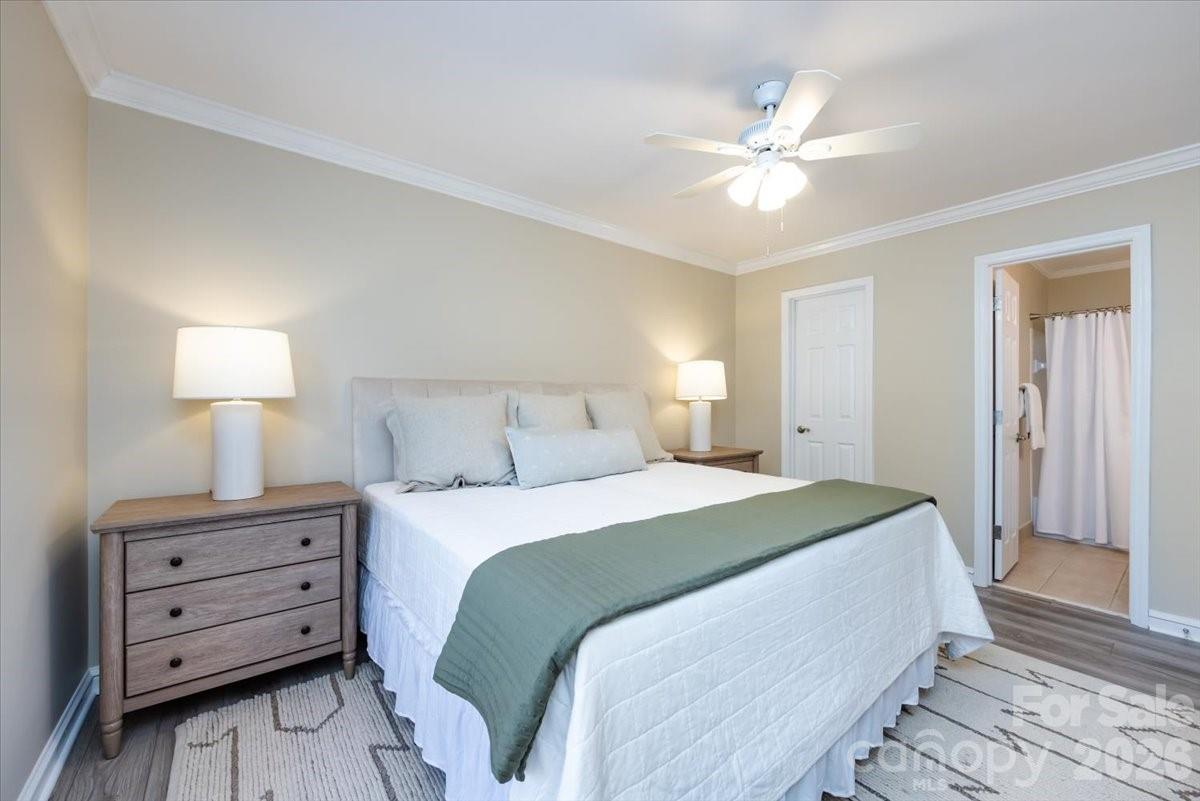 430 Queens Road #221 — Charlotte