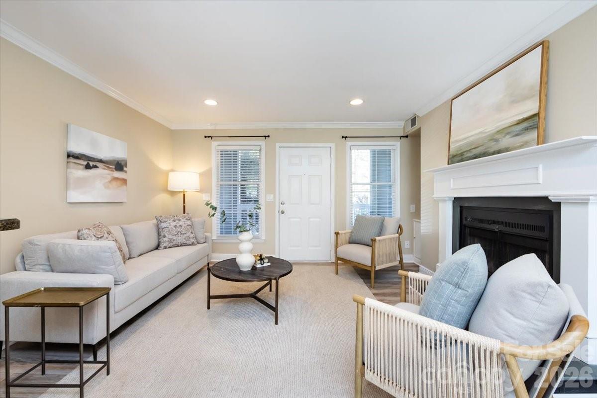 430 Queens Road #221 — Charlotte