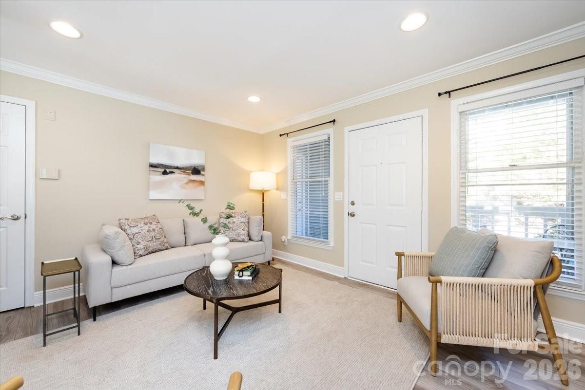 430 Queens Road #221 — Charlotte