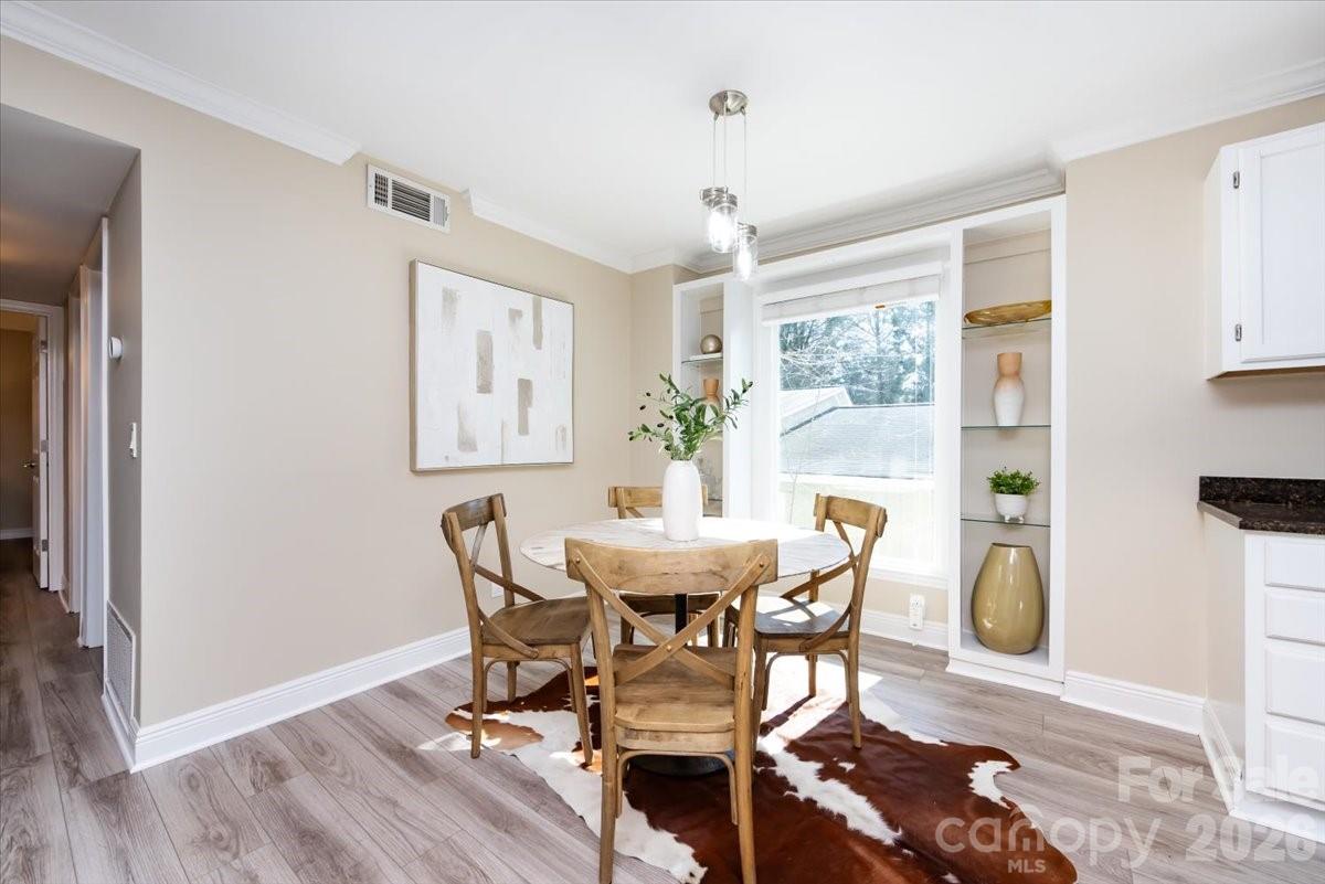 430 Queens Road #221 — Charlotte