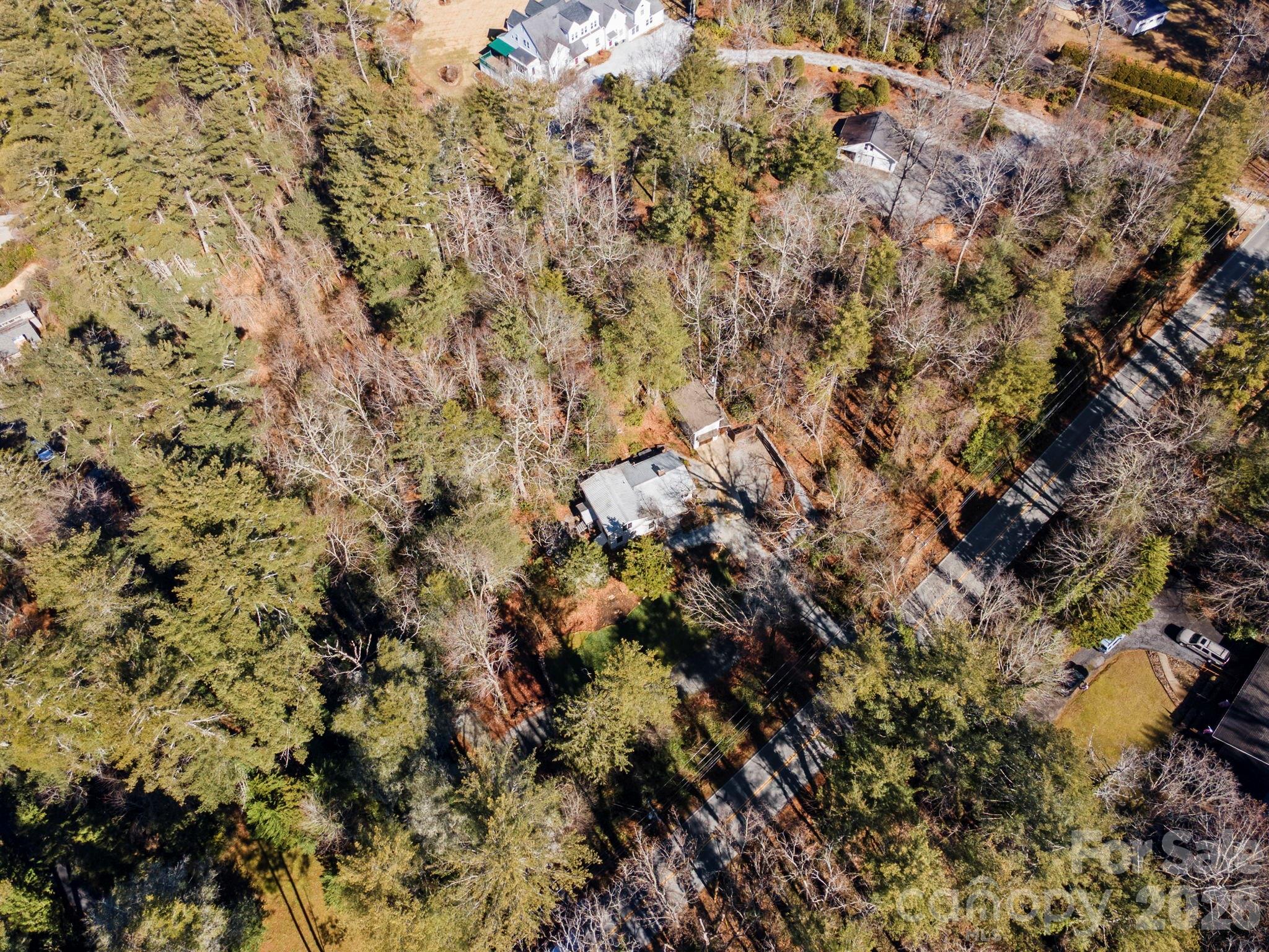2525 Kanuga Road — Hendersonville