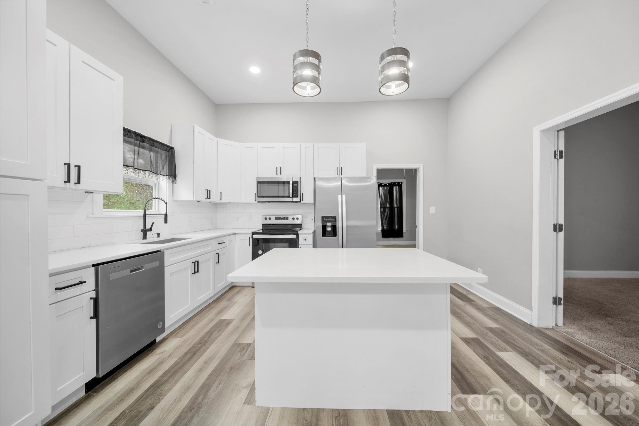 136 E Lacy Street — Chester