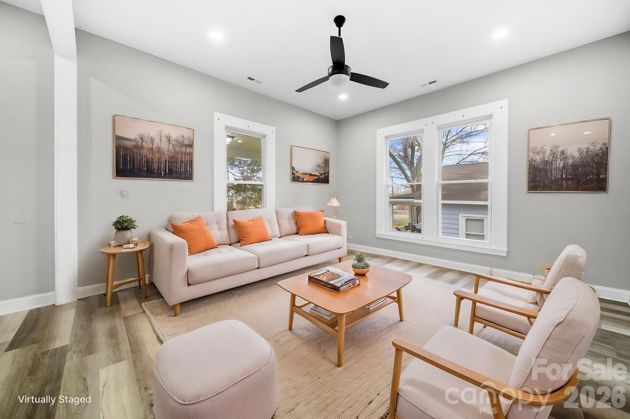 136 E Lacy Street — Chester
