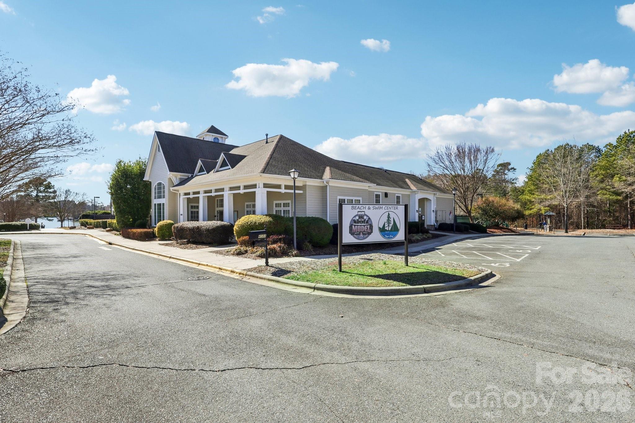 609 Sunfish Lane — Fort Mill