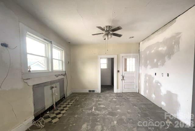 216 N Rowan Avenue — Spencer