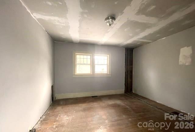 216 N Rowan Avenue — Spencer