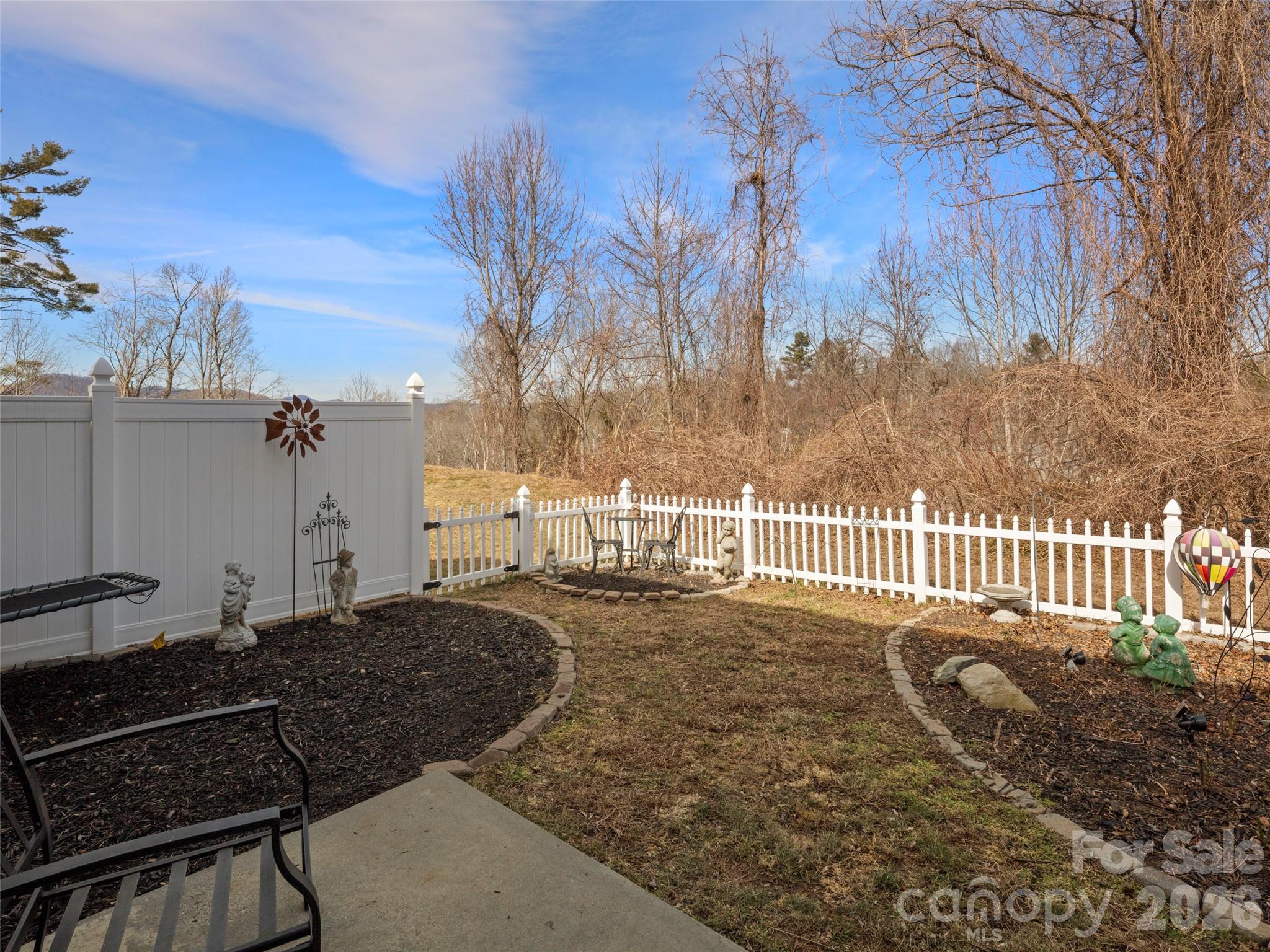 99 Sunny Meadows Boulevard — Arden