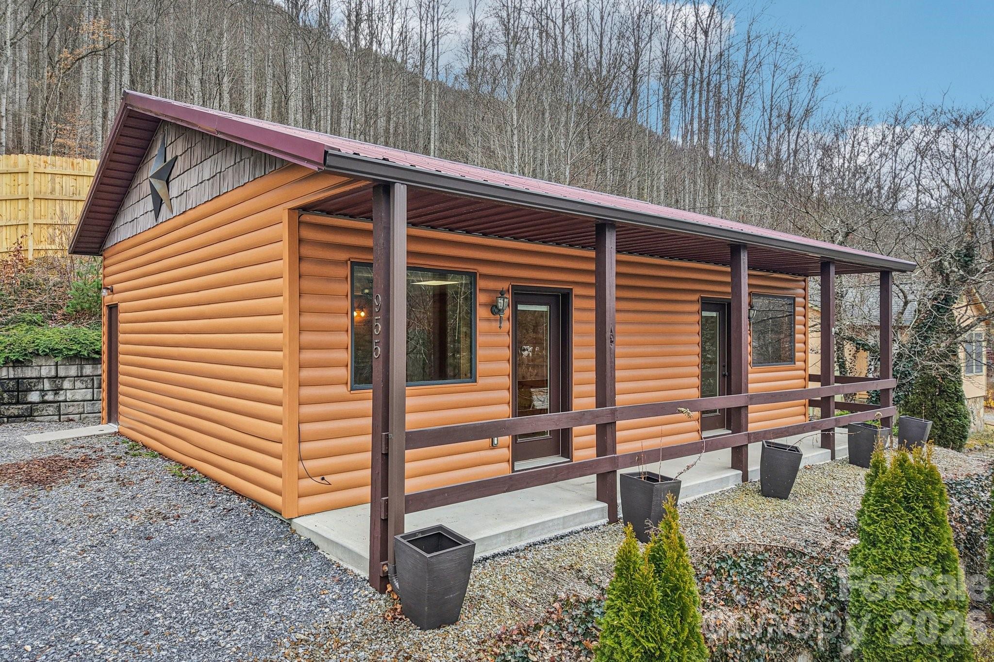 955 Soco Road — Maggie Valley