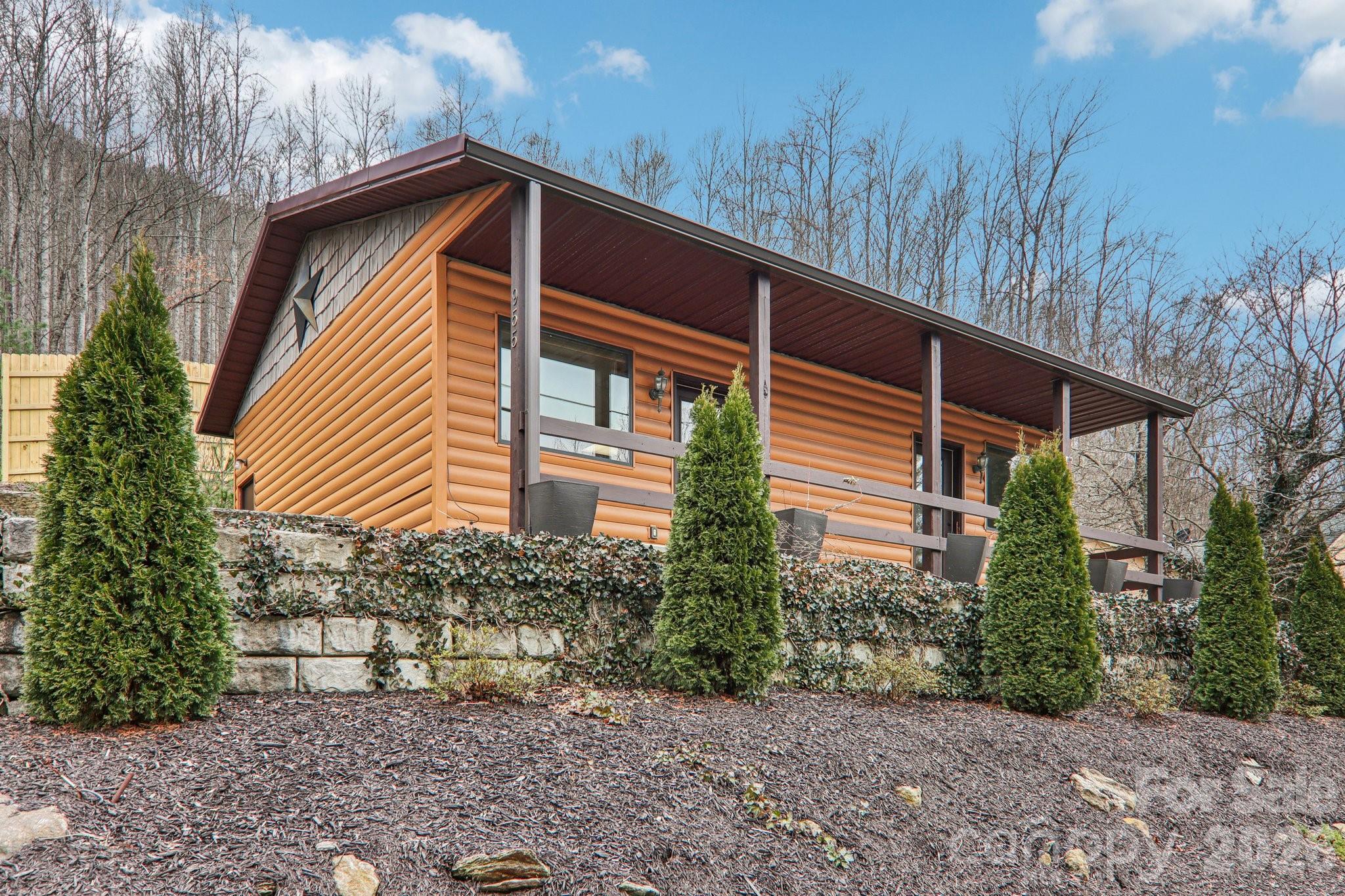 955 Soco Road — Maggie Valley