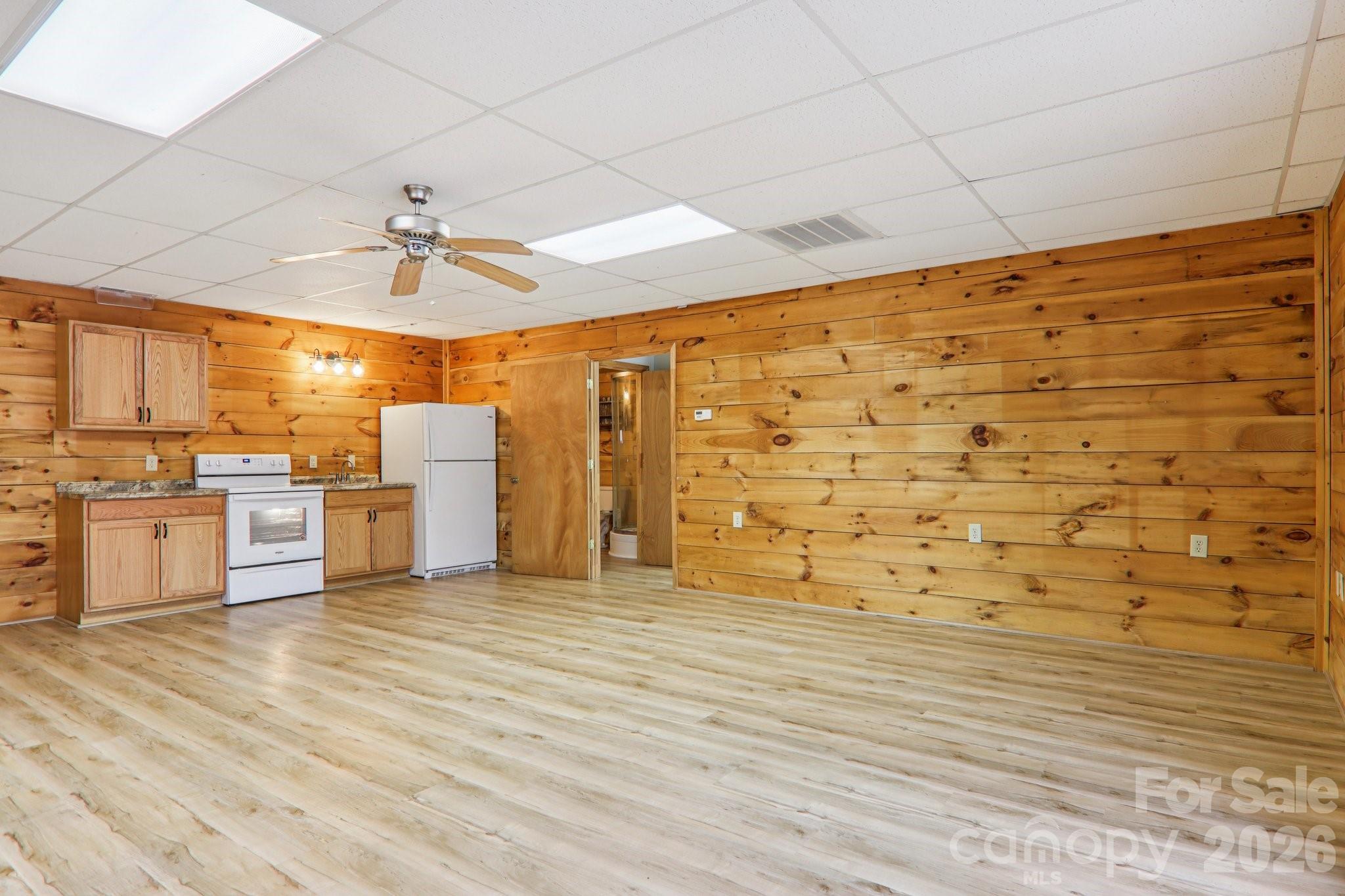 955 Soco Road — Maggie Valley