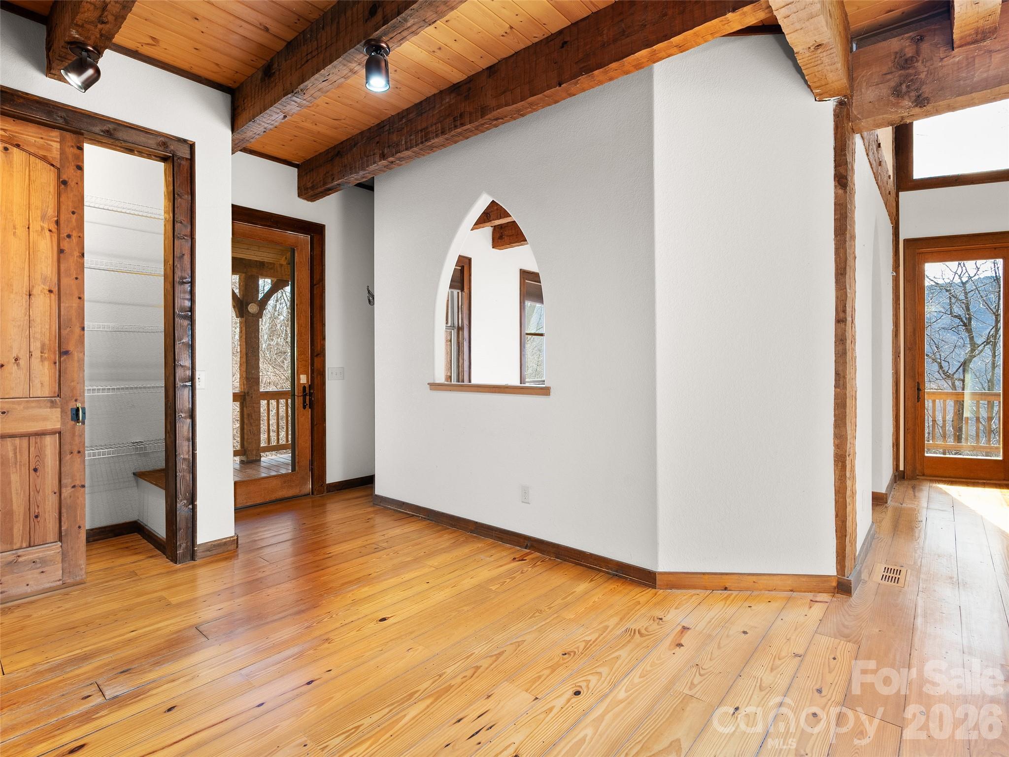 173 Heavenview Point — Maggie Valley