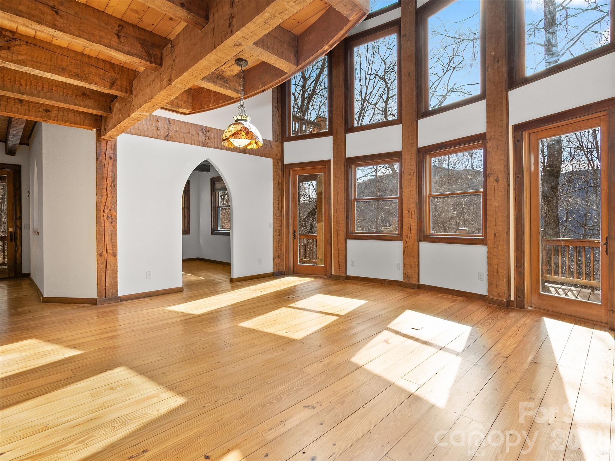 173 Heavenview Point — Maggie Valley