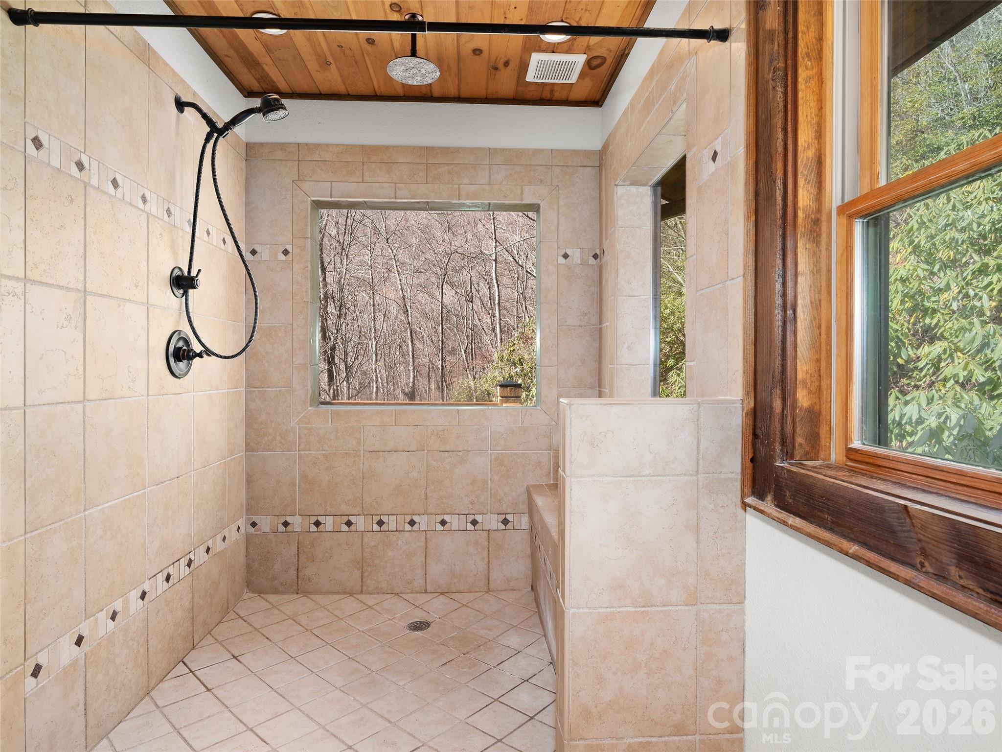 173 Heavenview Point — Maggie Valley