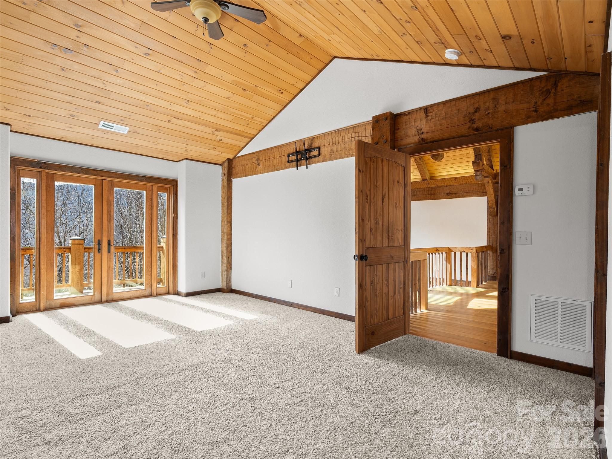 173 Heavenview Point — Maggie Valley