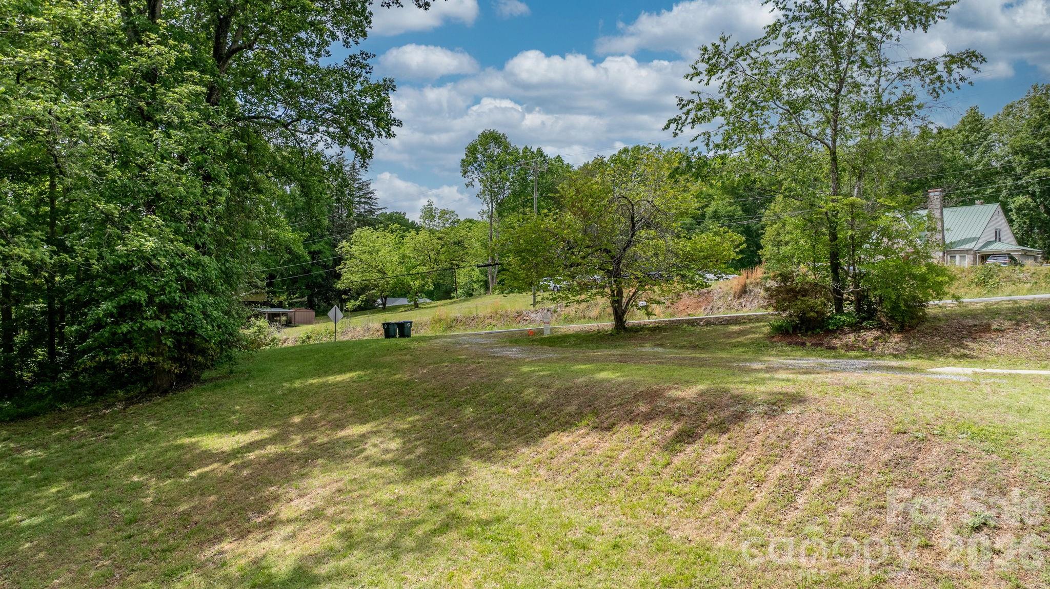 625 Milton Avenue SW — Valdese