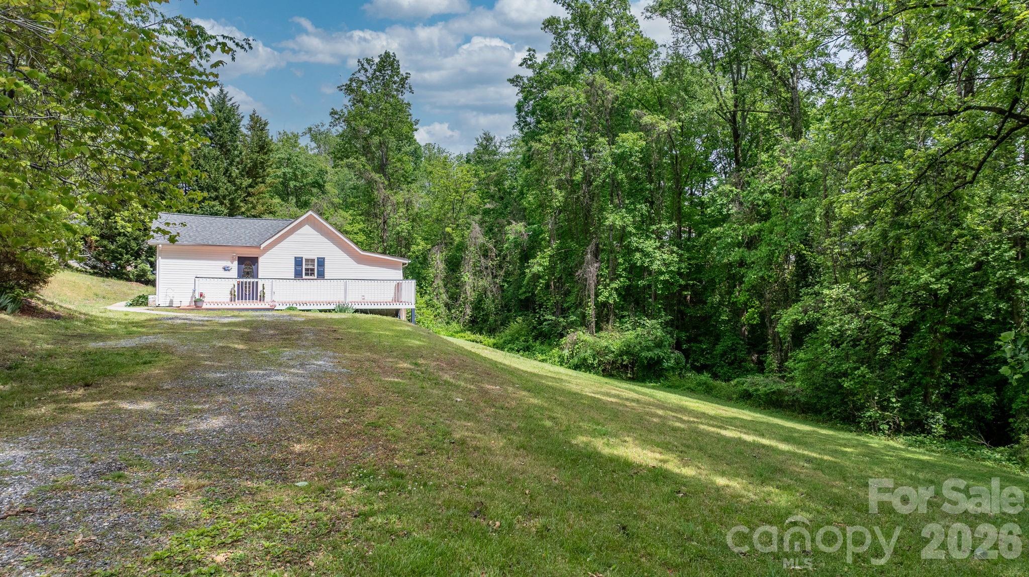 625 Milton Avenue SW — Valdese