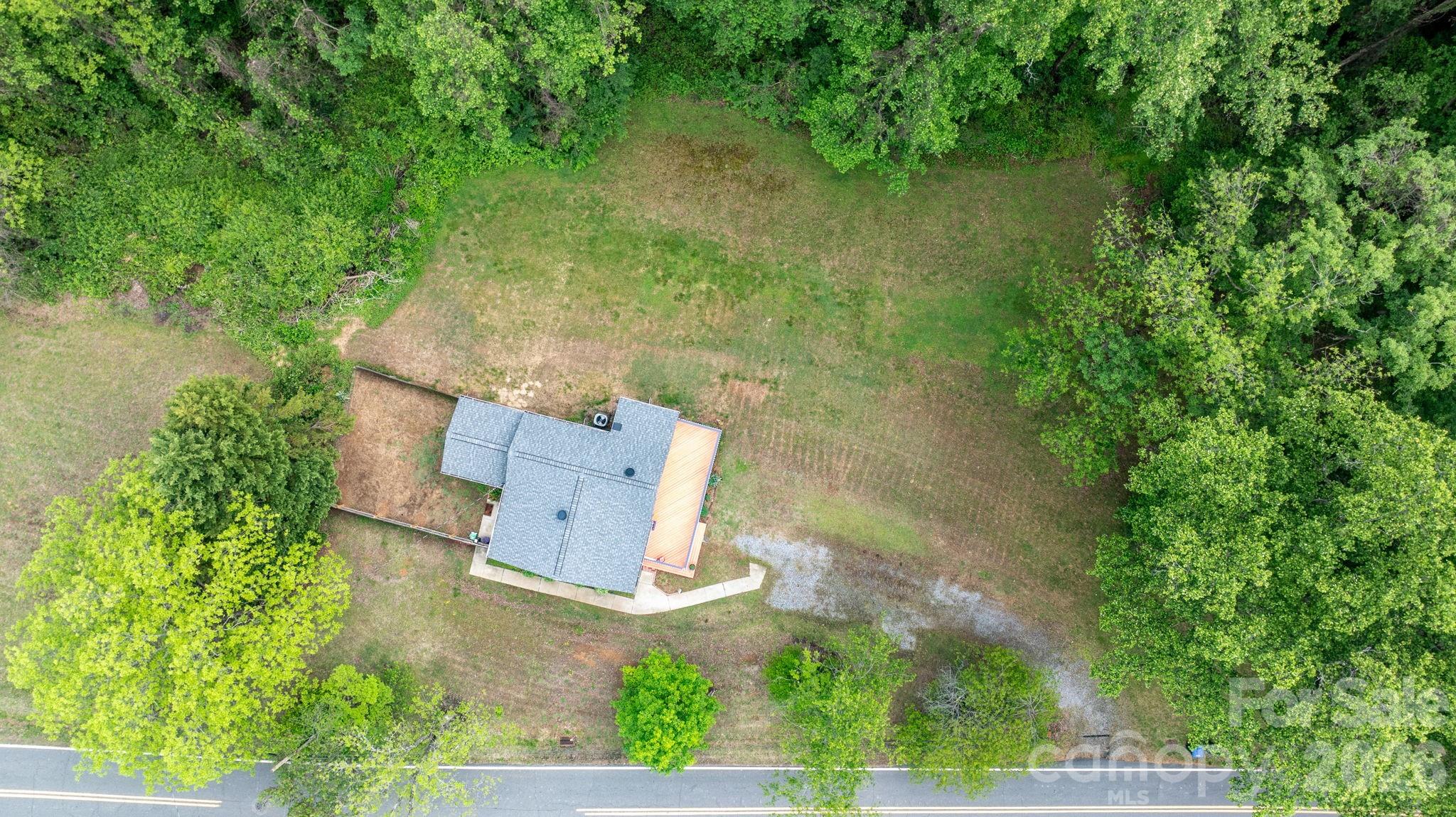 625 Milton Avenue SW — Valdese