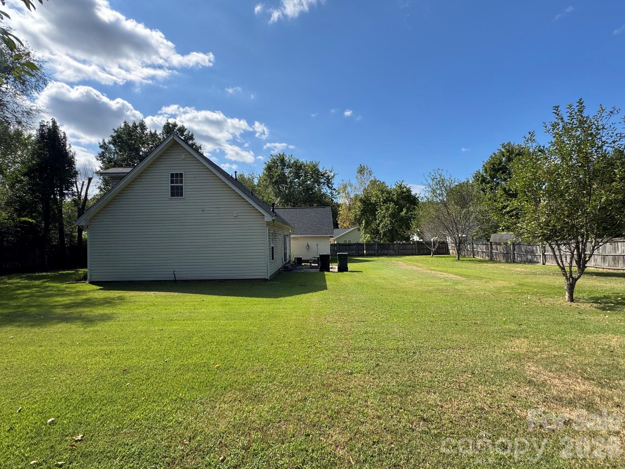 4463 legend Street — Concord