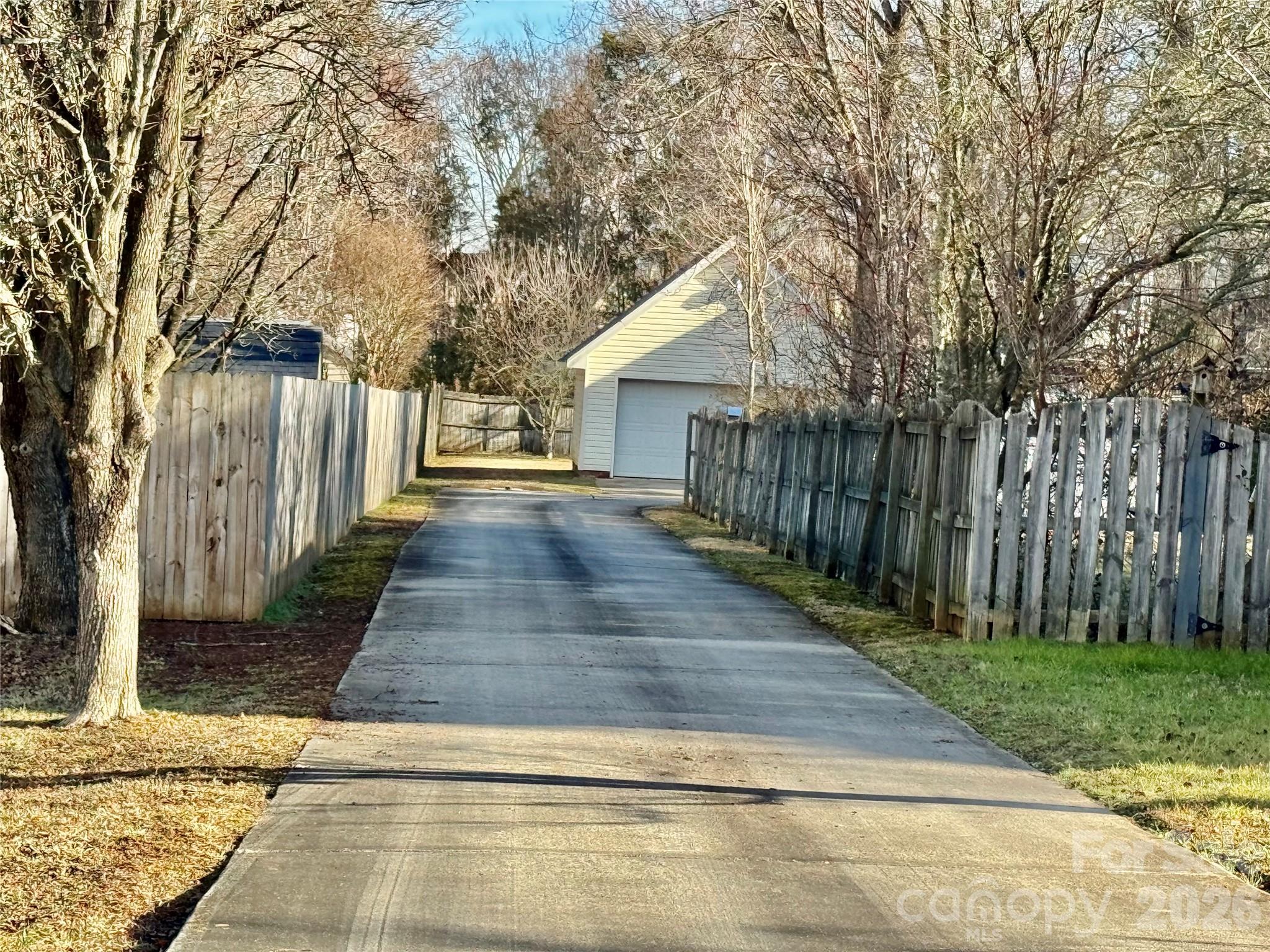 4463 legend Street — Concord