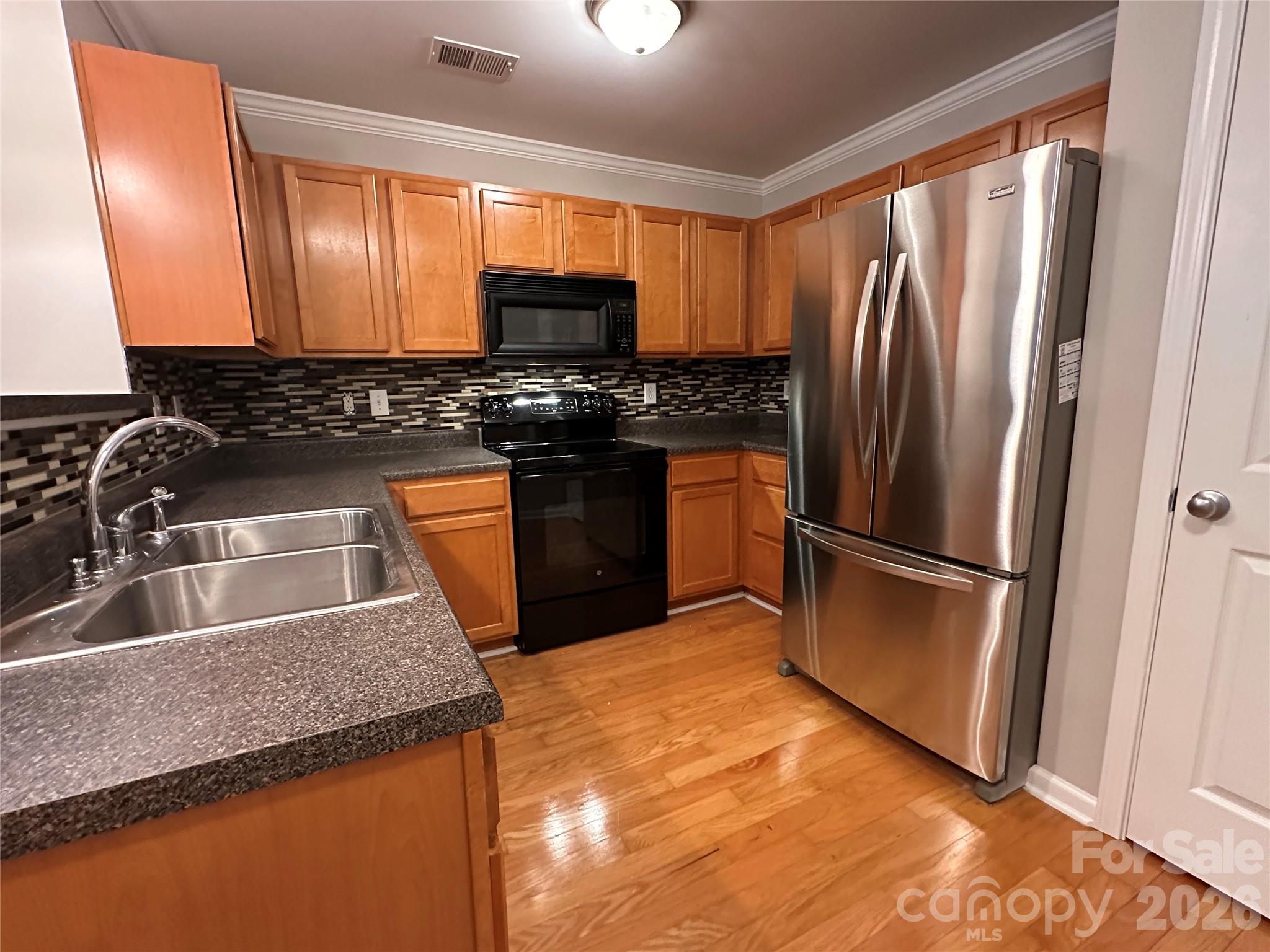 5236 HILLTOP Road — Jamestown