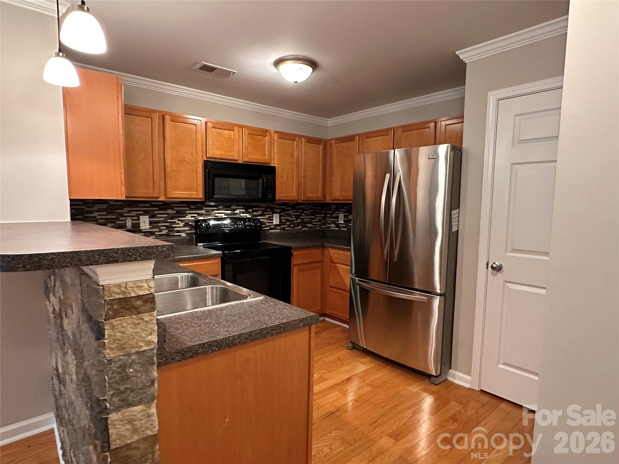 5236 HILLTOP Road — Jamestown