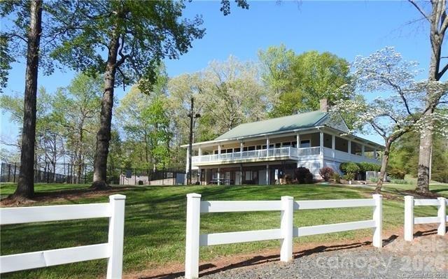 123 Chapel Hill Drive — Troy