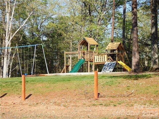 123 Chapel Hill Drive — Troy