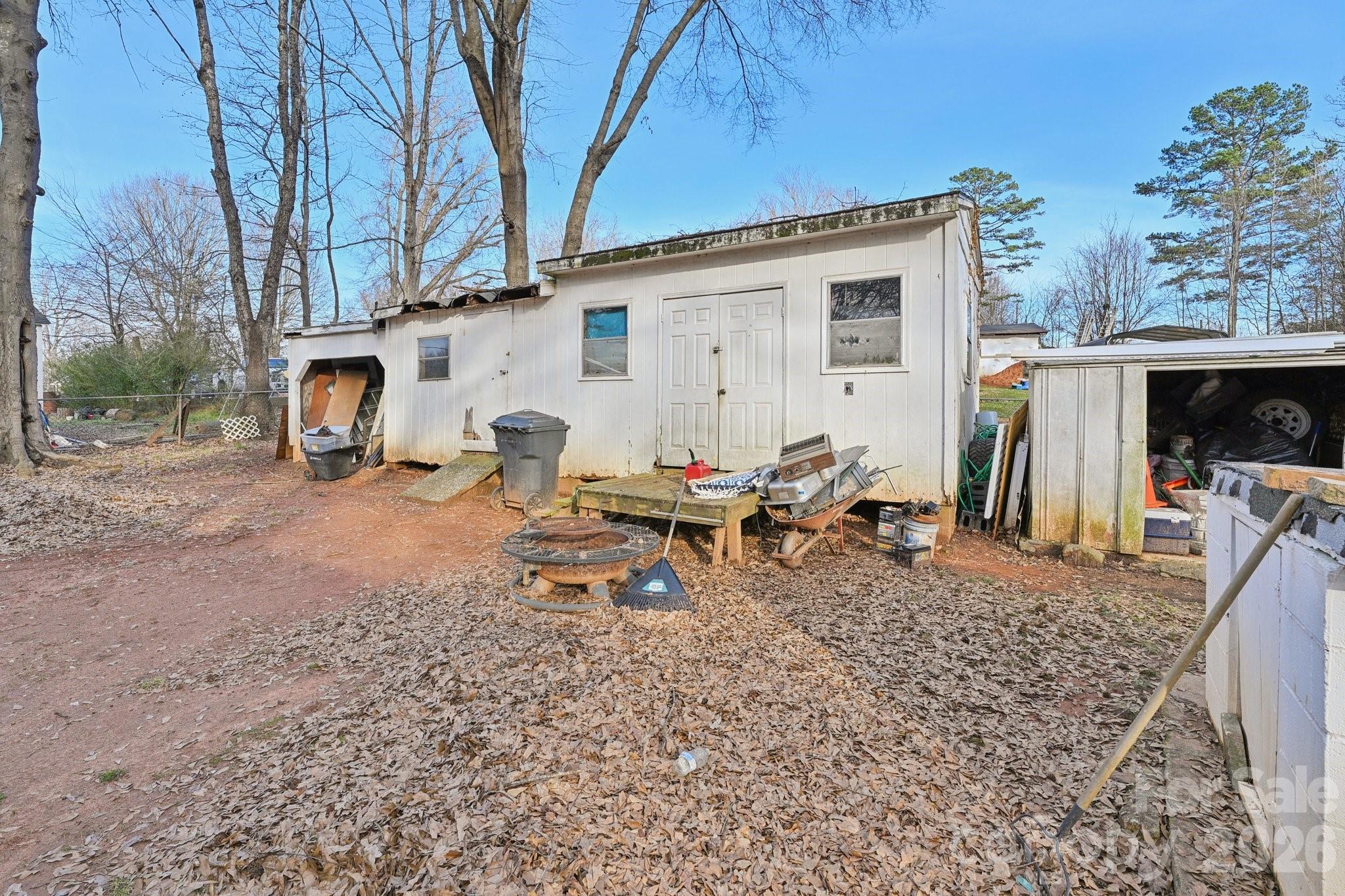 5075 Lewis Road — Gastonia