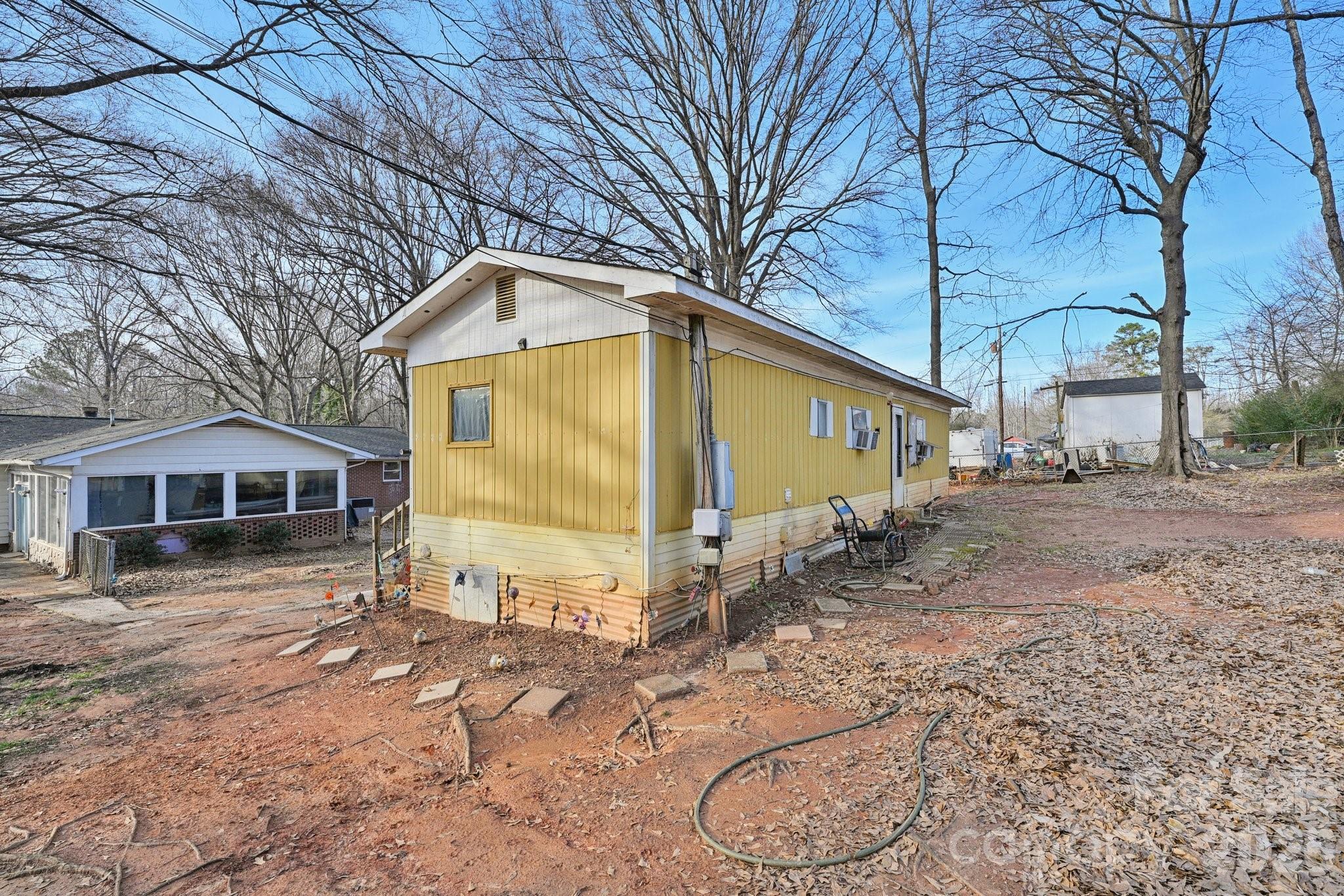 5075 Lewis Road — Gastonia