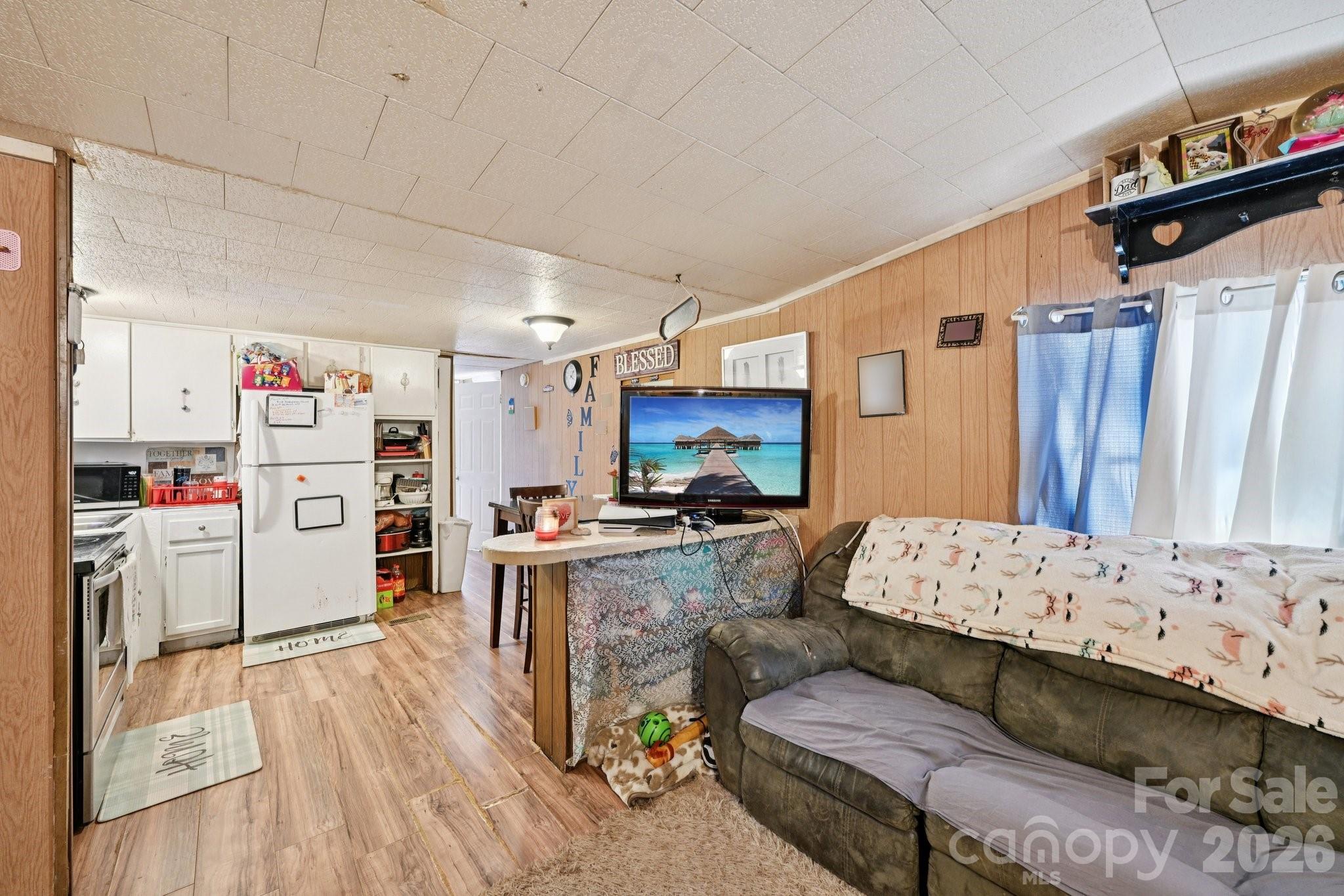 5075 Lewis Road — Gastonia