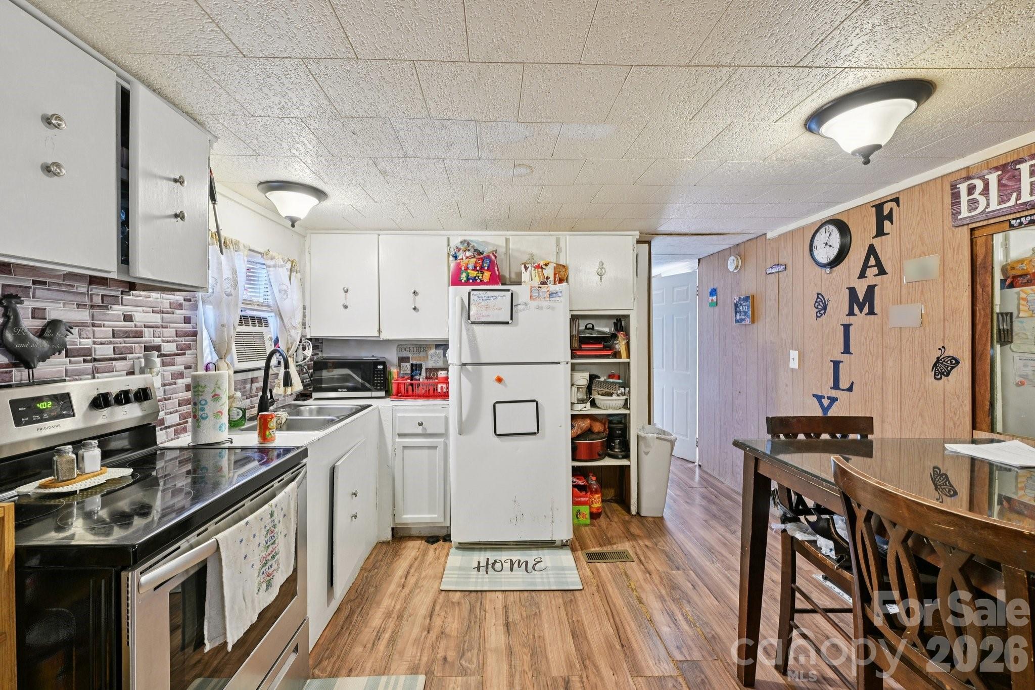 5075 Lewis Road — Gastonia