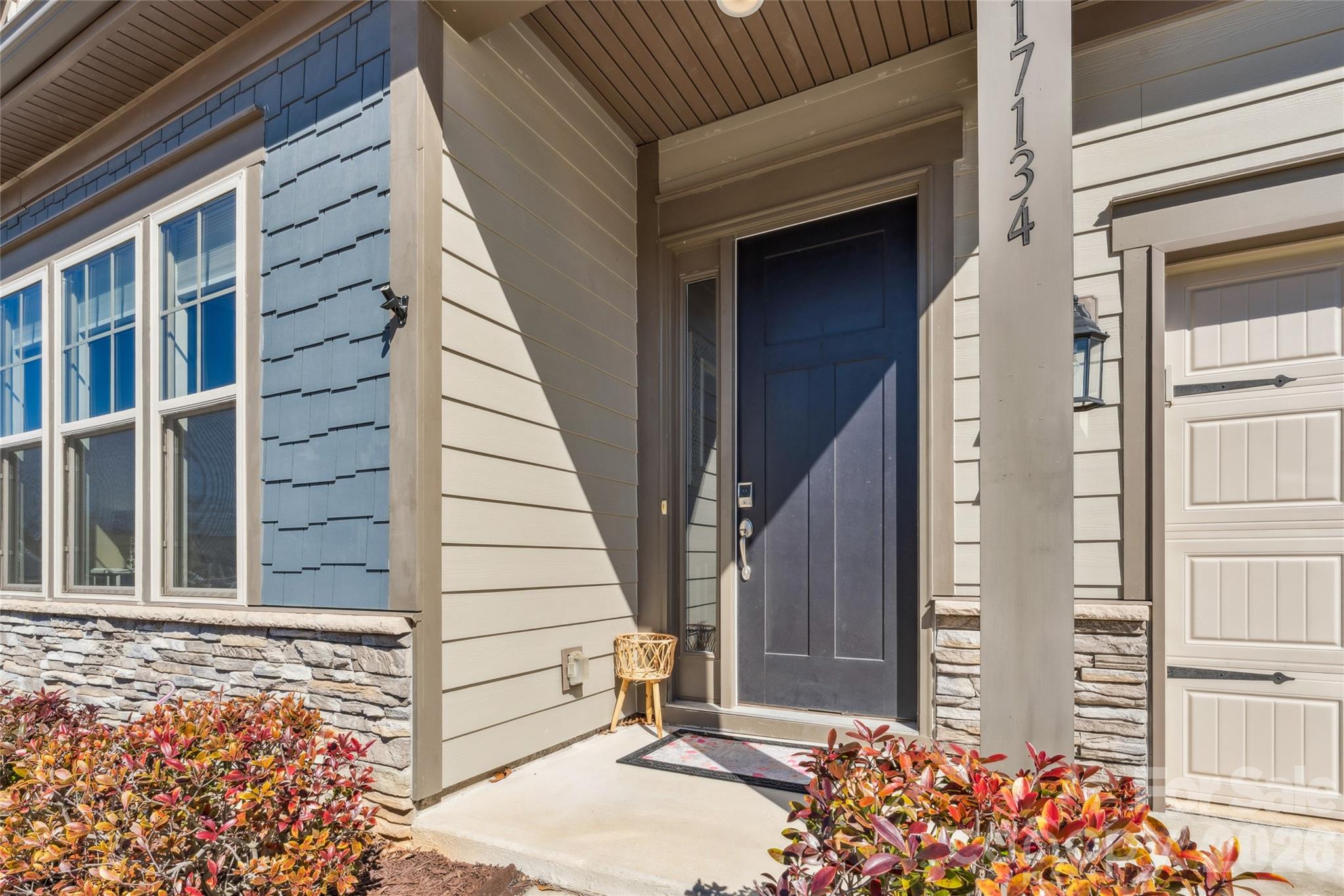 17134 Sand Bank Road — Charlotte
