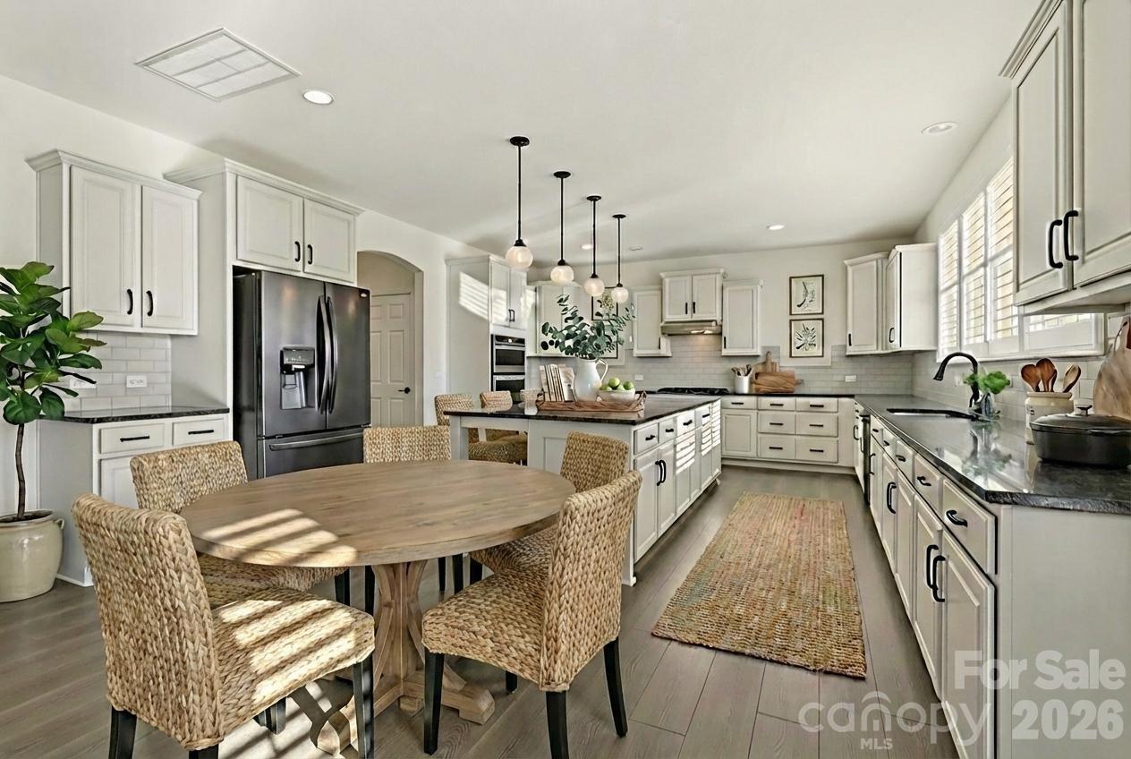 1504 Brooksland Place — Waxhaw