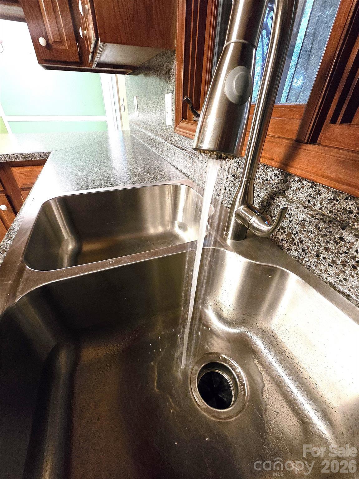 121 Country Creek Drive — Kings Mountain