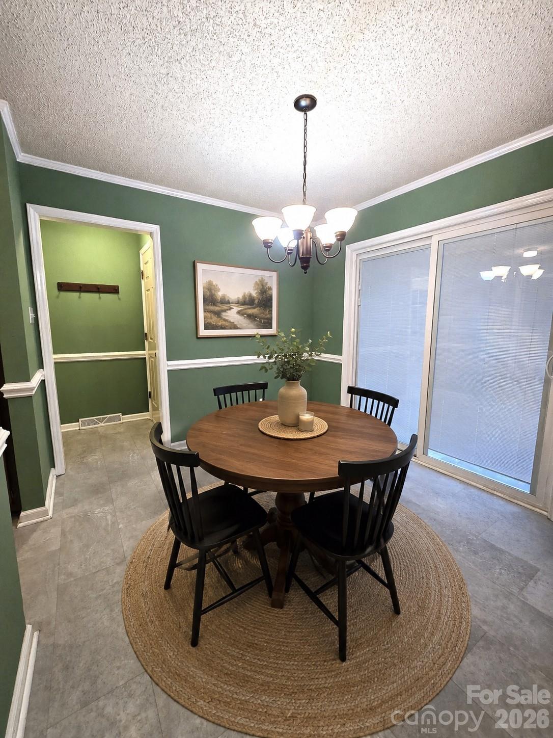 121 Country Creek Drive — Kings Mountain