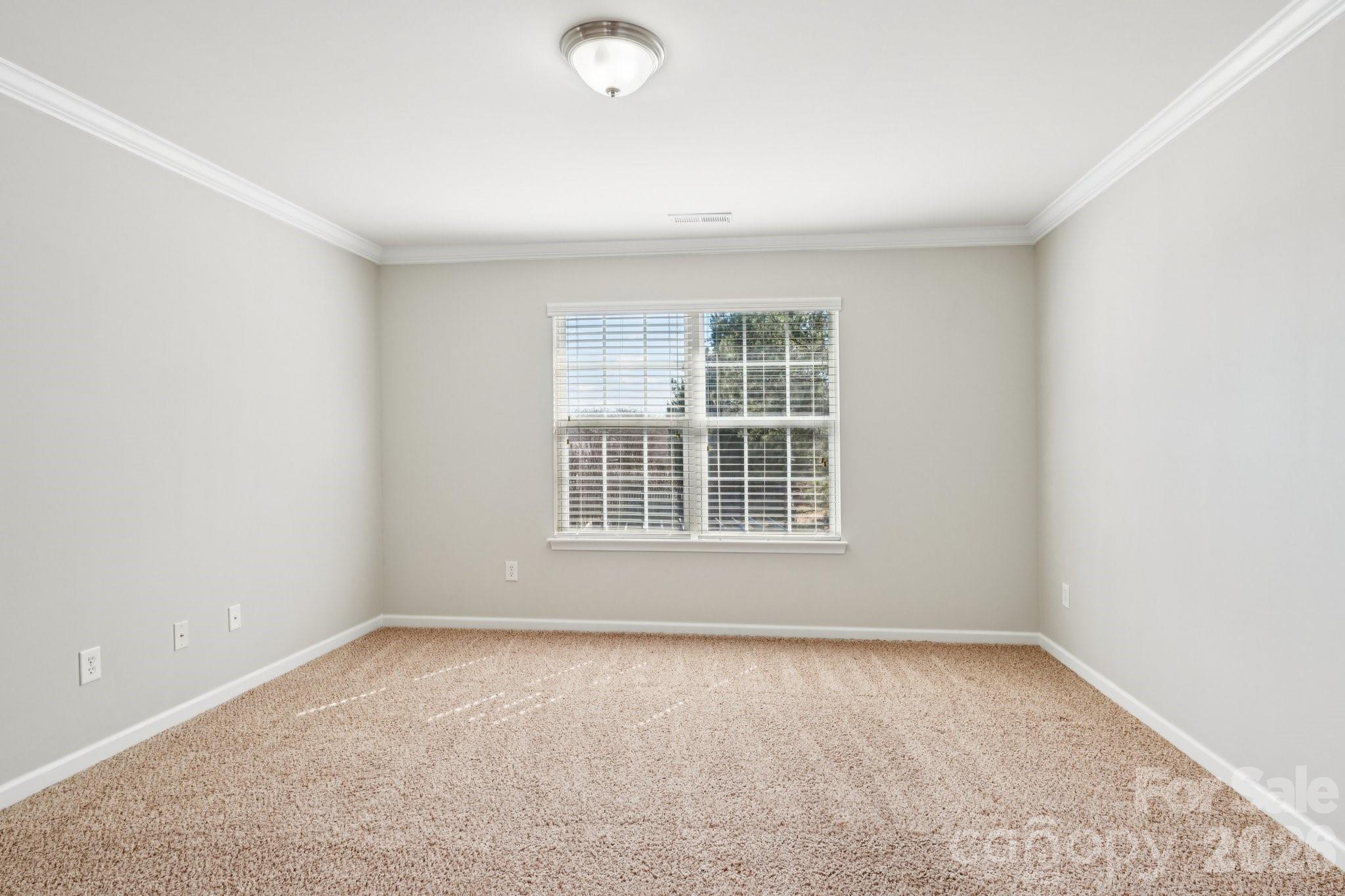10229 Highland Creek Circle — Fort Mill