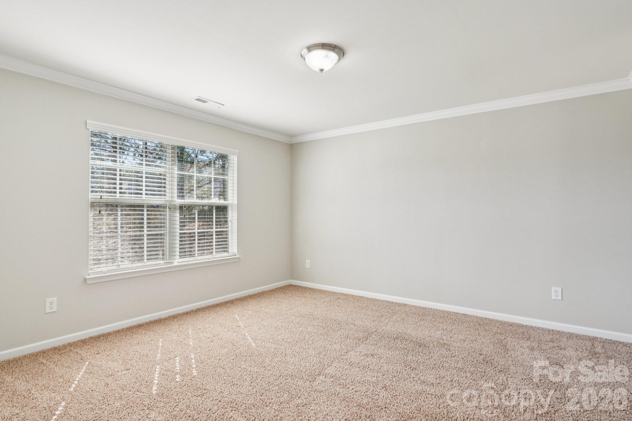 10229 Highland Creek Circle — Fort Mill