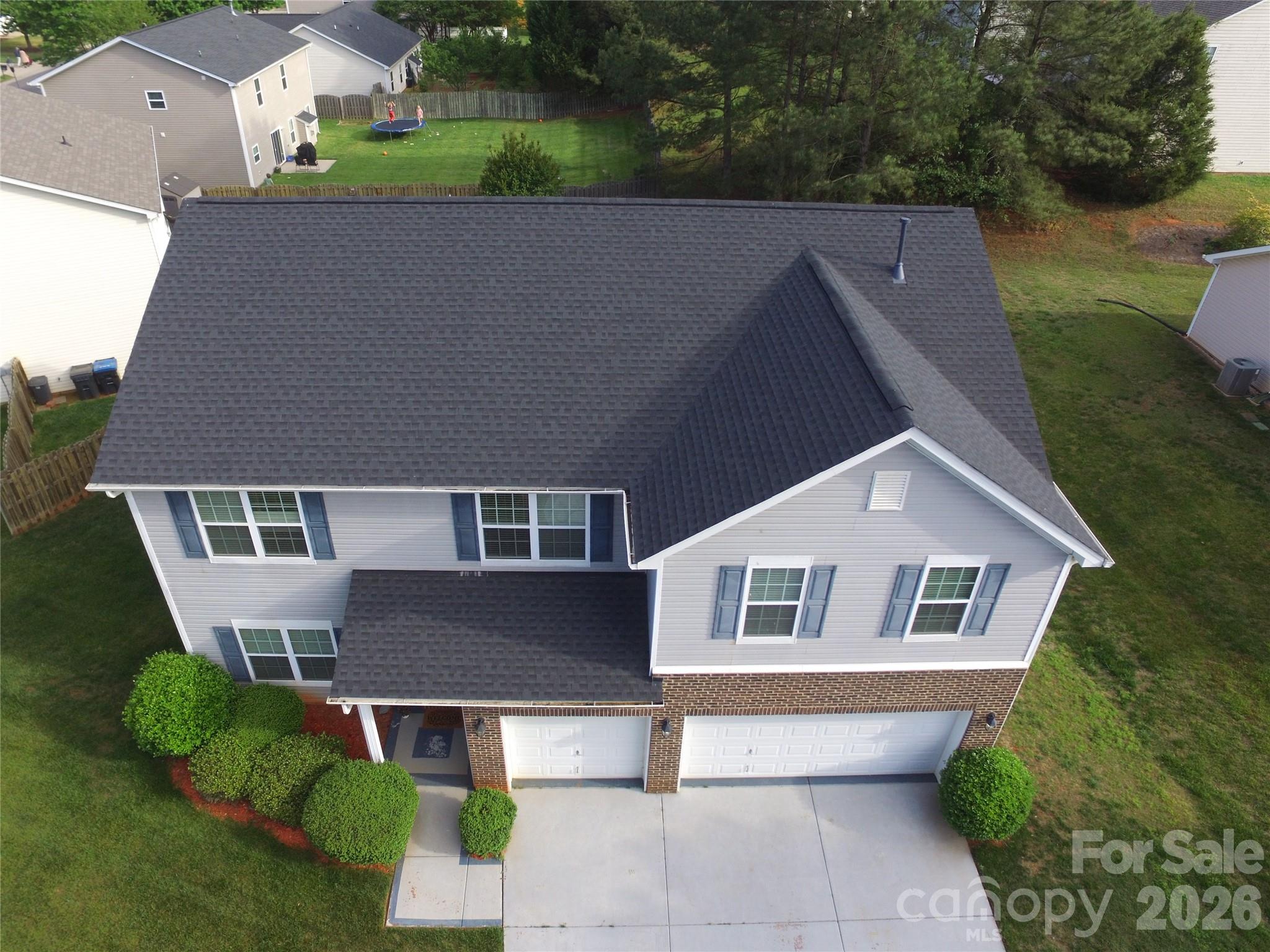 10229 Highland Creek Circle — Fort Mill