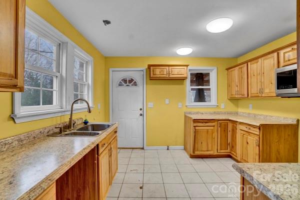 204 W C Avenue — Salisbury